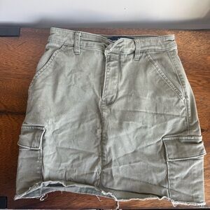 Hollister Classic Stretch Olive Skirt